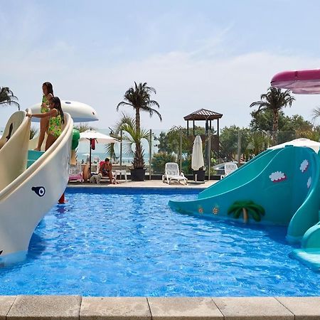 Dava Aparthotel Pool & Spa Mamaia Nord Năvodari Exteriér fotografie